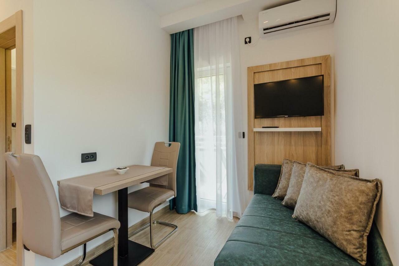 Apartmani Beko Херцег Нови Екстериор снимка