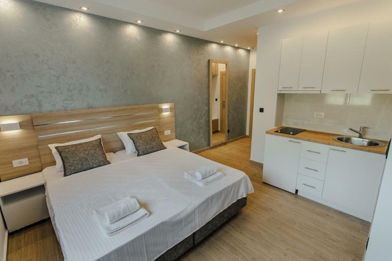 Apartmani Beko Херцег Нови Екстериор снимка
